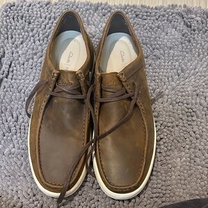 Clarks Men's Brown Leather Lace-Up Loafers